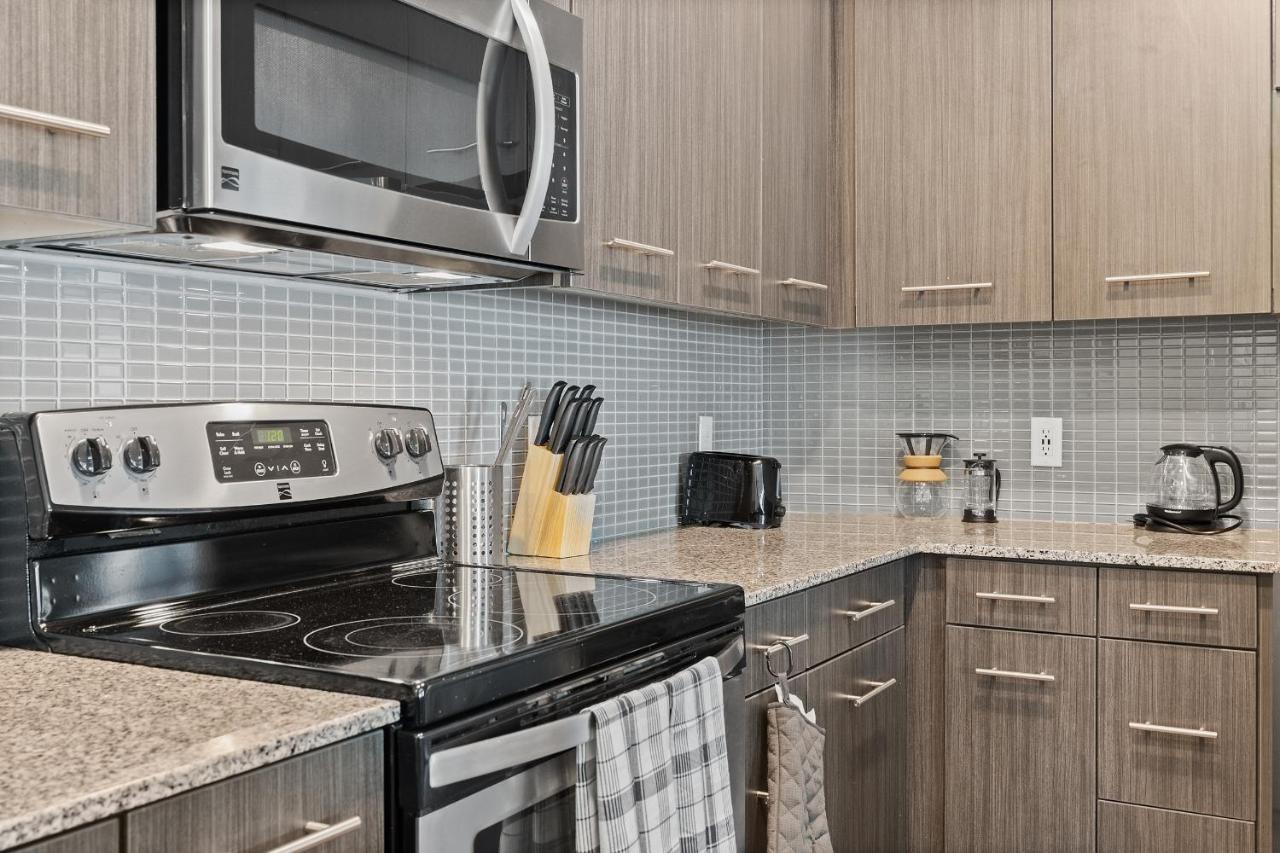 Luxe 3B/2B Getaway - Pool, Gym, Parking, Pet Wash Appartement Leander Buitenkant foto