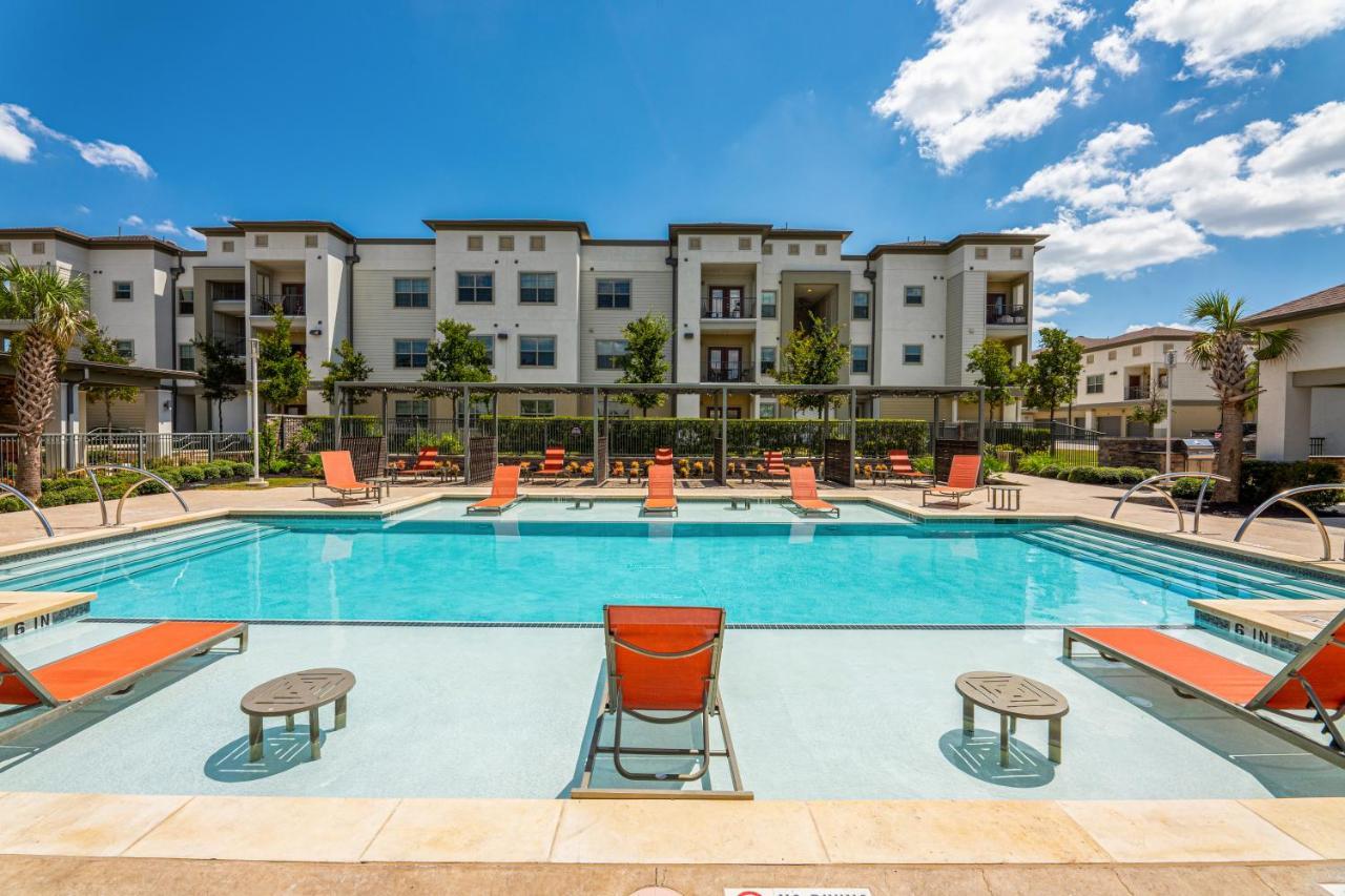 Luxe 3B/2B Getaway - Pool, Gym, Parking, Pet Wash Appartement Leander Buitenkant foto