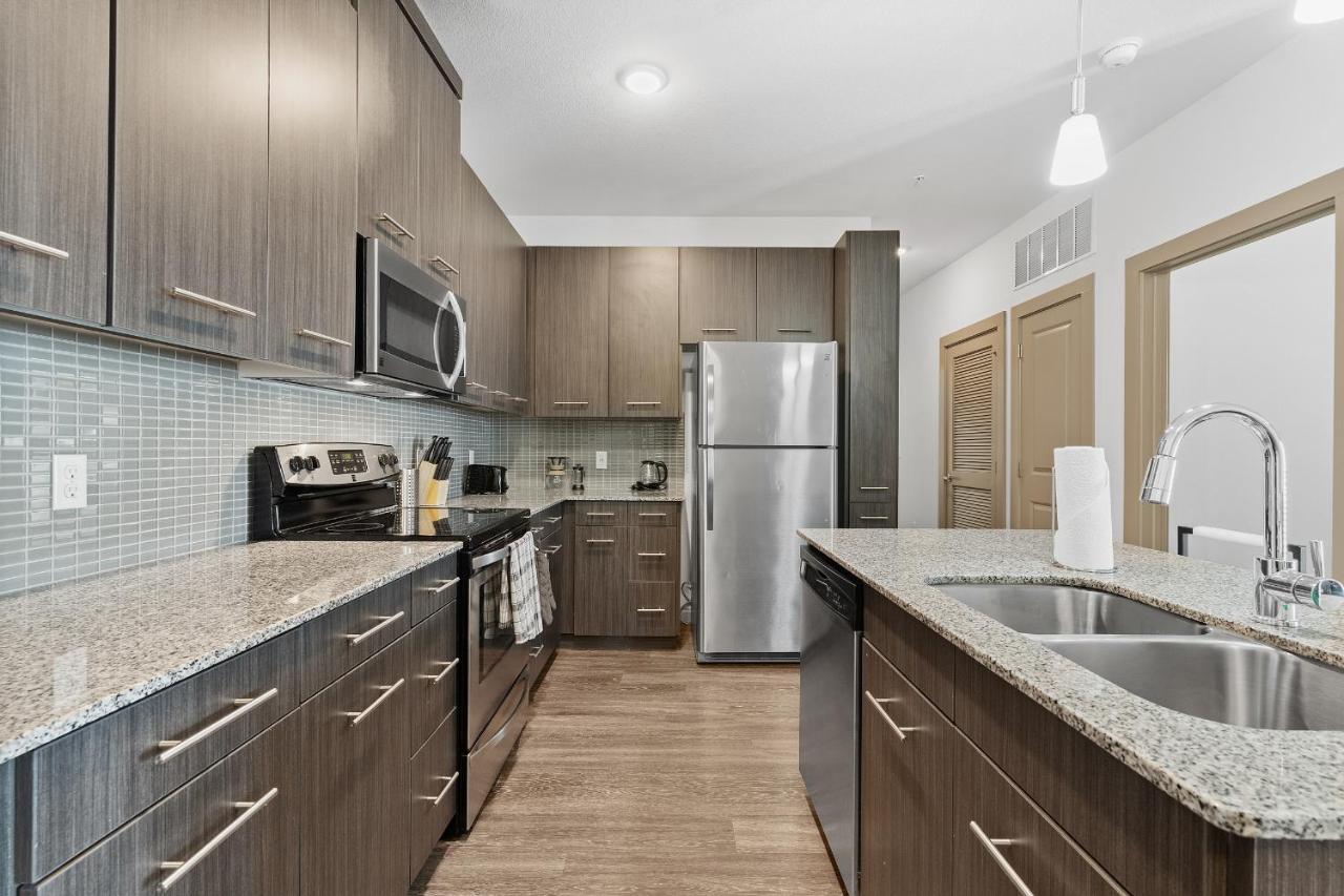 Luxe 3B/2B Getaway - Pool, Gym, Parking, Pet Wash Appartement Leander Buitenkant foto