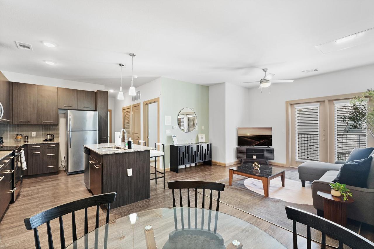 Luxe 3B/2B Getaway - Pool, Gym, Parking, Pet Wash Appartement Leander Buitenkant foto